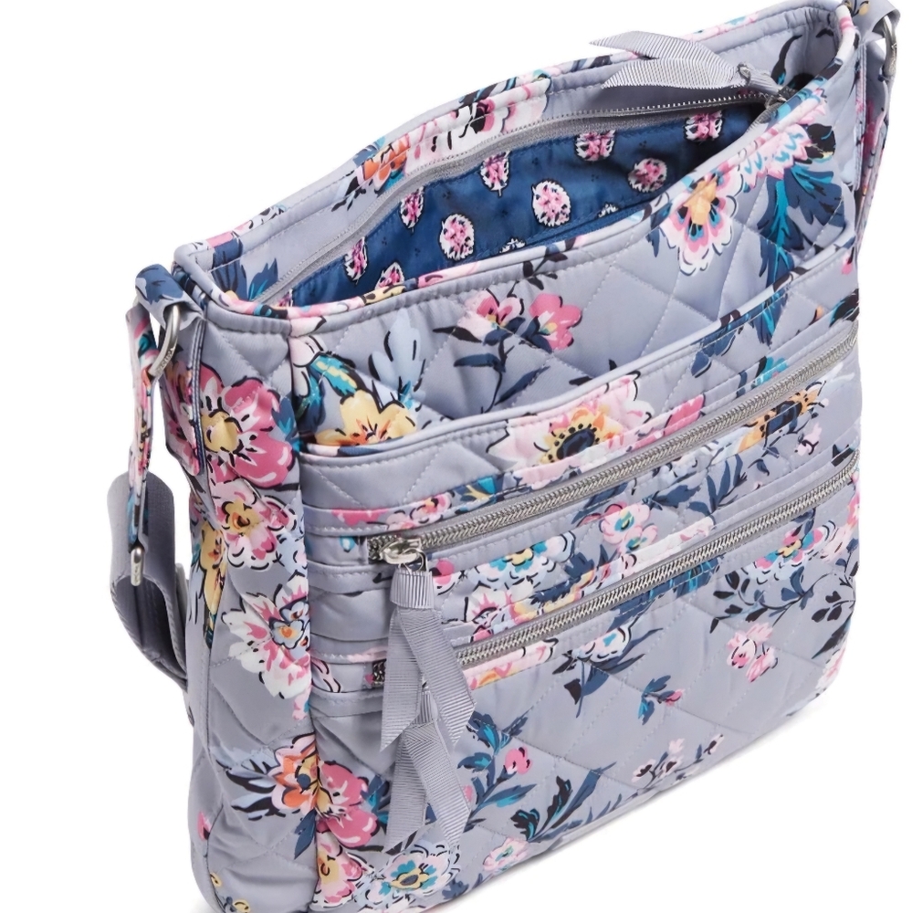 🔥🔥NWOT Vera Bradley Triple Zip Hipster Crossbody Bag in Performance Twill🔥🔥